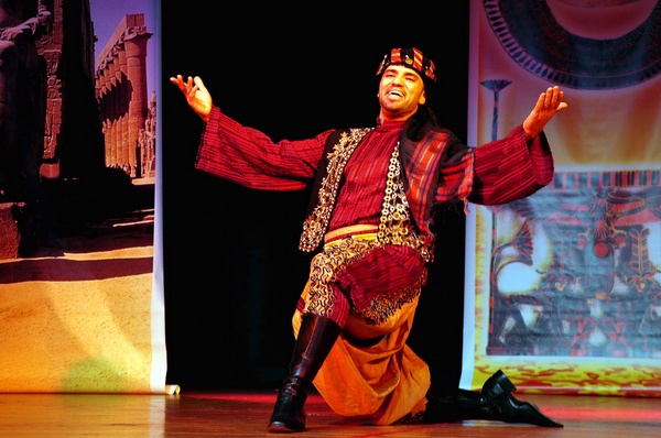 Galashow2010   135.jpg
